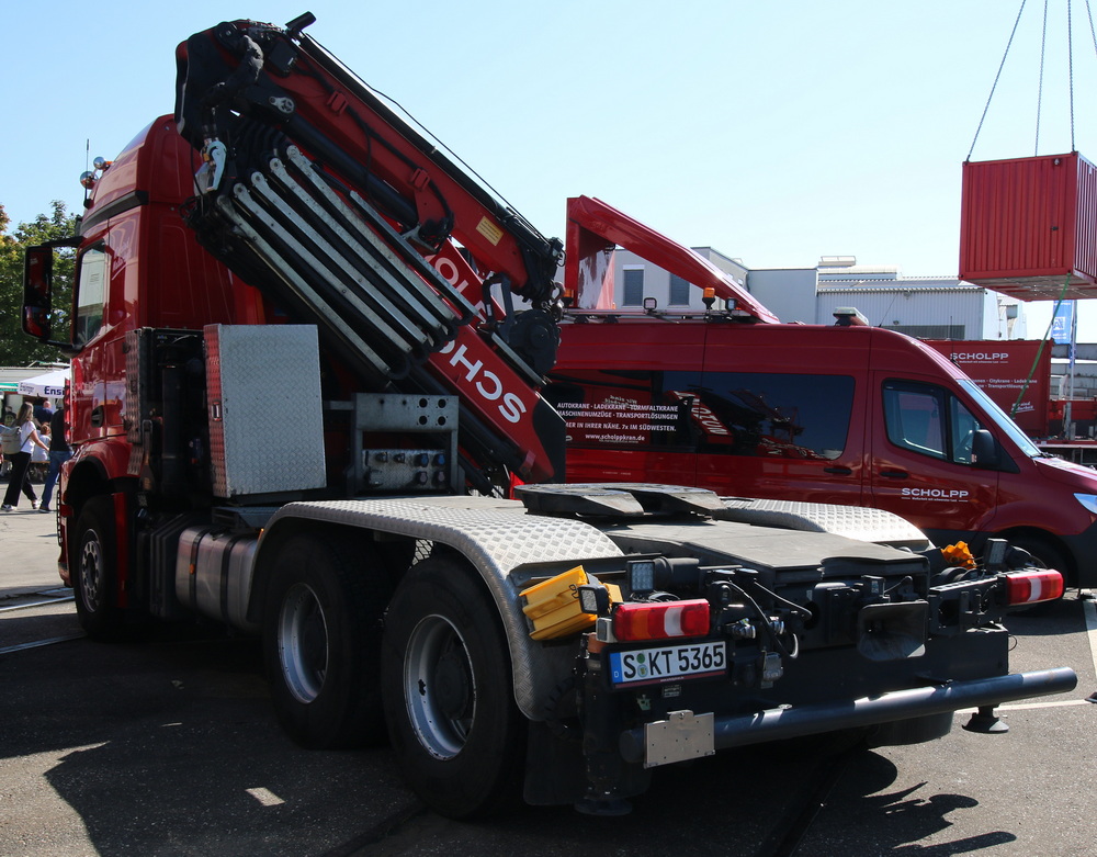 Scholpp MB Arocs 2651 mit Ladekran - Copyright: www.olli80.de