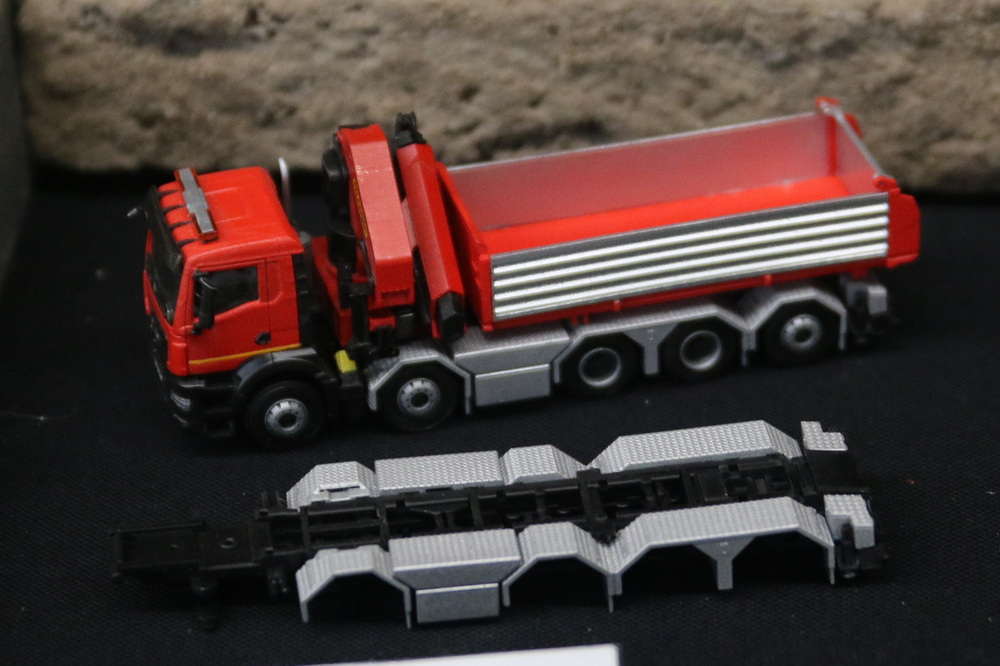 Jan Berschauer: F&uuml;nfachsiges Fahrgestell - Copyright: www.olli80.de