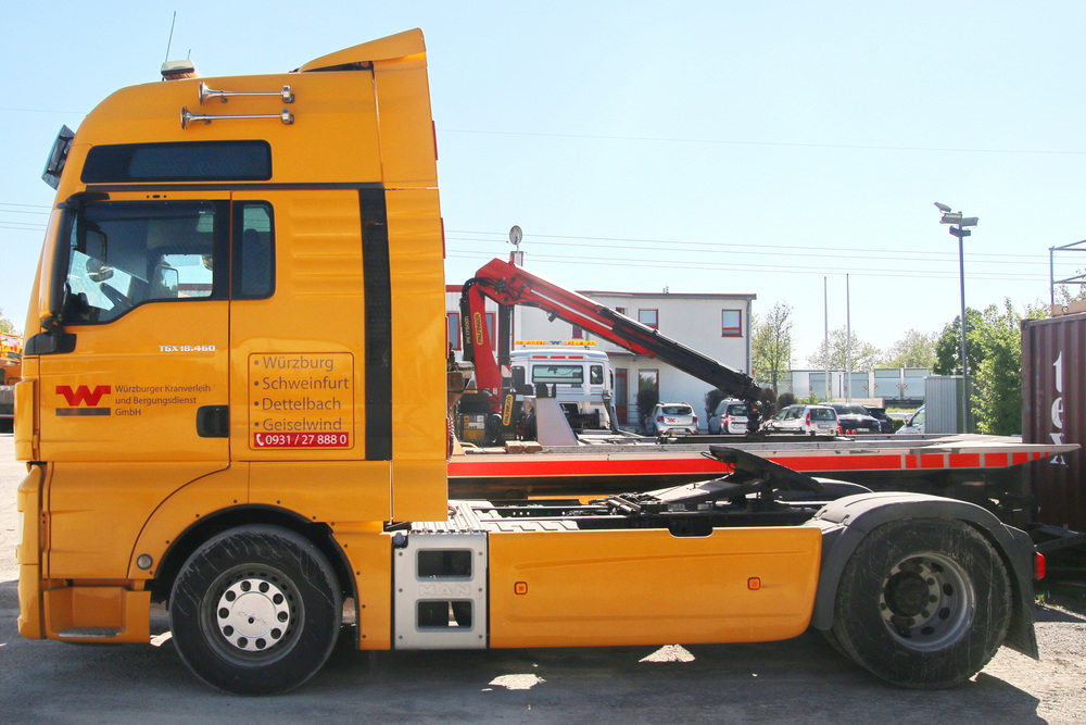 MAN TGX 18.460 Würzburger Kranverleih - Copyright: www.olli80.de