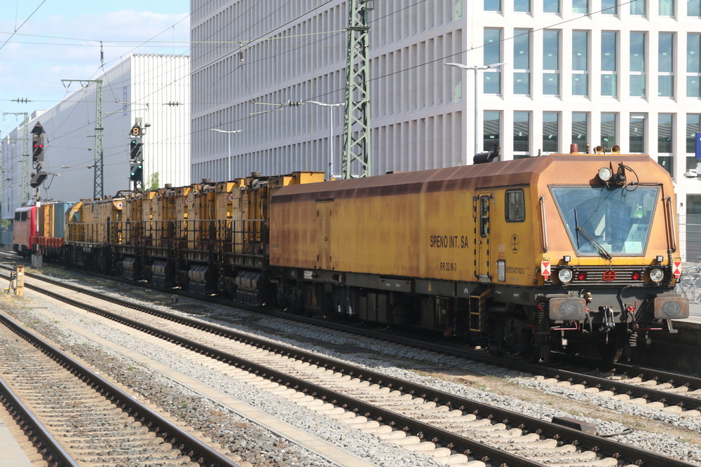 NESA 91 80 6140 797-2 mit SPENO Schienenschleifzug - Copyright: www.olli80.de